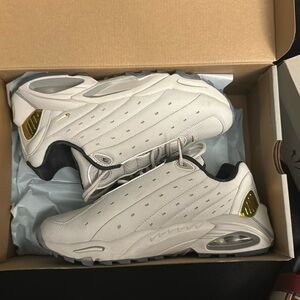 Hot Step Air Terra/Nocta